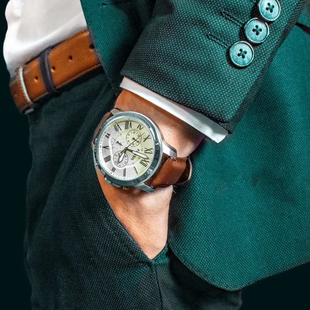 watch-e16954915367791